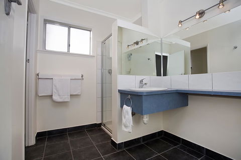 Hamilton Townhouse Motel - Tweed Heads Accommodation 9