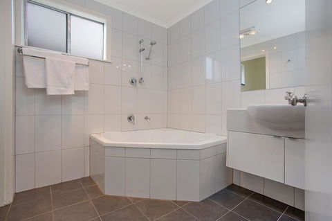 Hamilton Townhouse Motel - Tweed Heads Accommodation 18