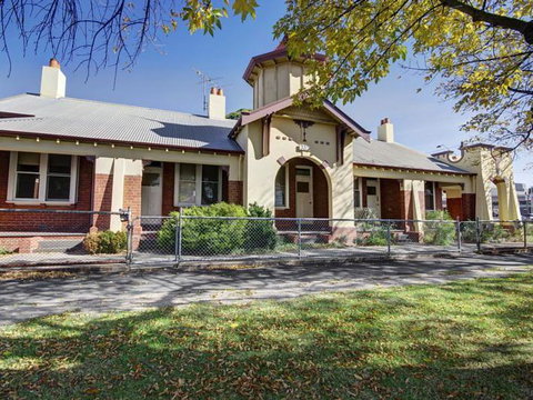 Boutique Heritage Studios On Ryrie Geelong CBD Opposite Hospital - Tweed Heads Accommodation 4