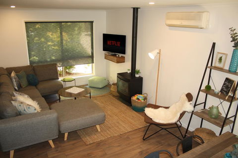4 Autumn Grove - Tweed Heads Accommodation 0