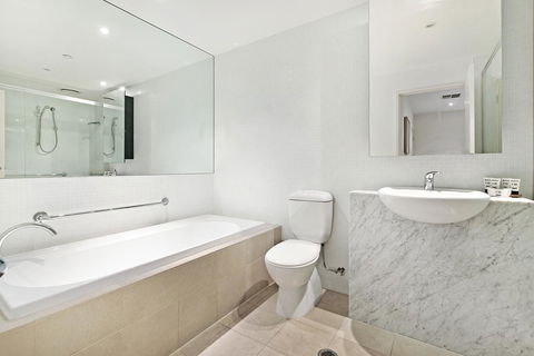ULTIQA Little Collins (located At The Hero Apartment Building) - Tweed Heads Accommodation 27