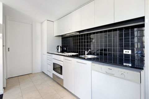 ULTIQA Little Collins (located At The Hero Apartment Building) - Tweed Heads Accommodation 24