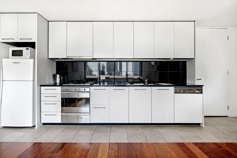 ULTIQA Little Collins (located At The Hero Apartment Building) - Tweed Heads Accommodation 7