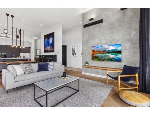 Ultimate Luxury Penthouse From The Block - Tweed Heads Accommodation 10