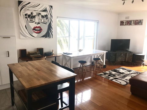Beach Front Beauty - Tweed Heads Accommodation 0