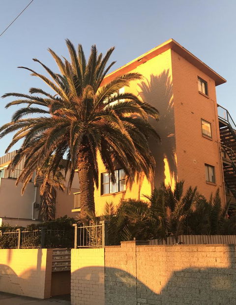 Beach Front Beauty - Tweed Heads Accommodation 11