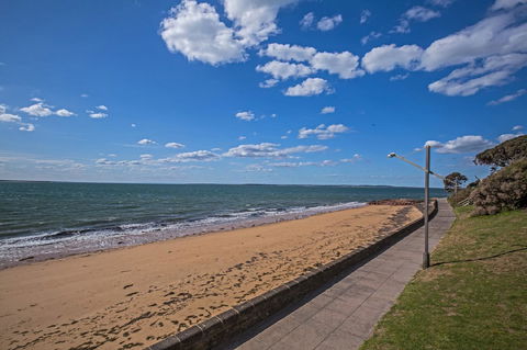 C-Scape Esplanade Cowes - Tweed Heads Accommodation 21