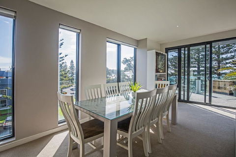 C-Scape Esplanade Cowes - Tweed Heads Accommodation 12