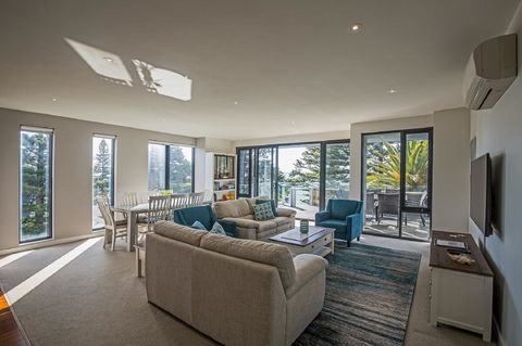 C-Scape Esplanade Cowes - Tweed Heads Accommodation 0