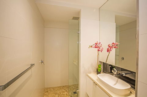 C-Scape Esplanade Cowes - Tweed Heads Accommodation 14