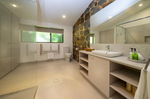 Bright Mystic Valley - Tweed Heads Accommodation 4