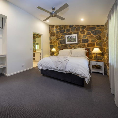 Bright Mystic Valley - Tweed Heads Accommodation 5
