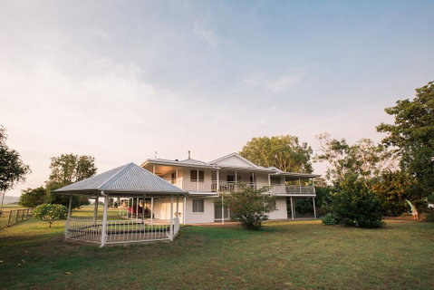 The Belle Riverhouse, Tumbulgum - Tweed Heads Accommodation 0