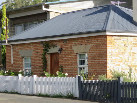 The Cottage South Hobart - Tweed Heads Accommodation 0