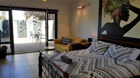 The Courtyard - Tweed Heads Accommodation 0