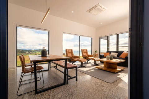 The Cove Tasmania - Tweed Heads Accommodation 3