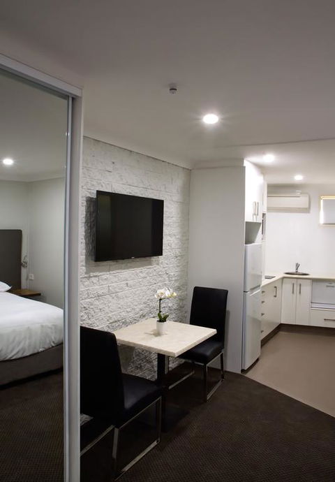The Duck Inn Apartments - Tweed Heads Accommodation 3