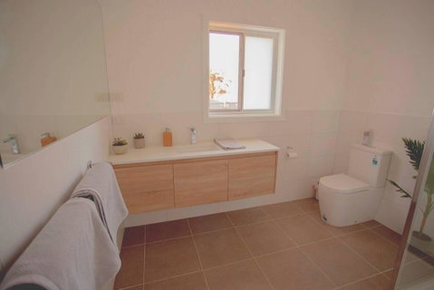 The Farmhouse. - Tweed Heads Accommodation 2