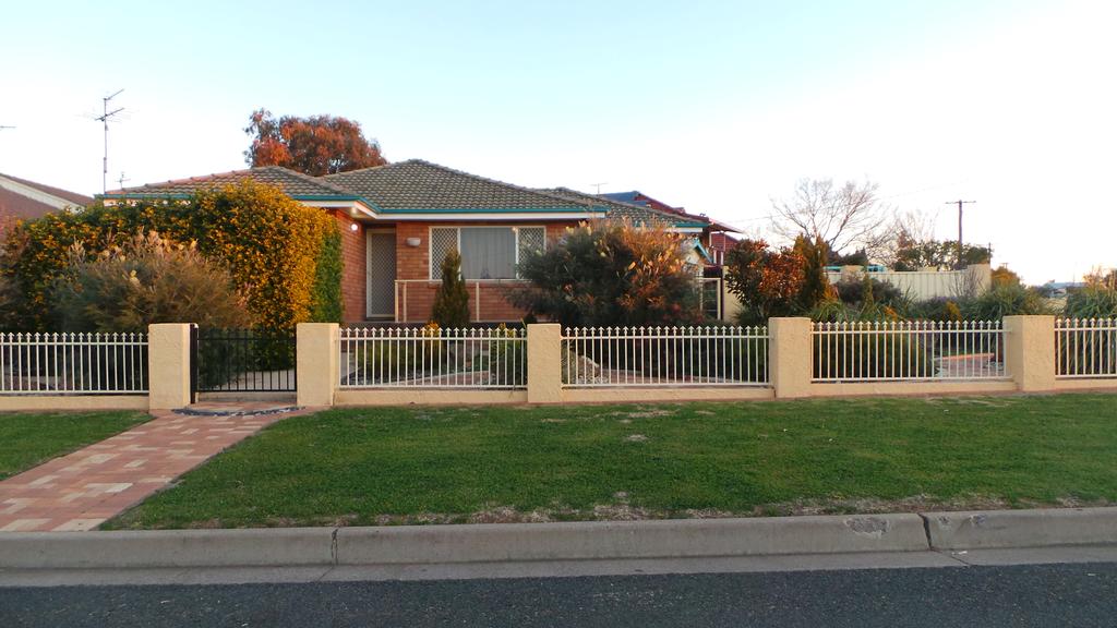 Hanging Rock NSW Tweed Heads Accommodation