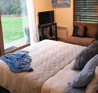 The Gurdies Room with Amazing Sunset Views - Tweed Heads Accommodation