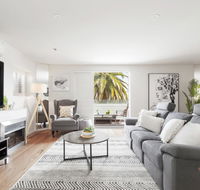 The Jetty Apartment by Ready Set Host - Tweed Heads Accommodation