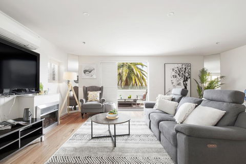 The Jetty Apartment By Ready Set Host - Tweed Heads Accommodation 0