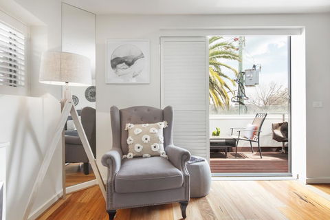 The Jetty Apartment By Ready Set Host - Tweed Heads Accommodation 1