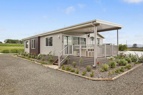 The Lake House @ 201 - Tweed Heads Accommodation 0