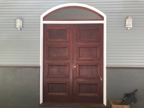 The Lakehouse Manor - Tweed Heads Accommodation 1