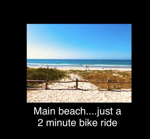 The Lazy Llama - Tweed Heads Accommodation 1