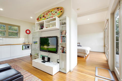The Love Shack - Tweed Heads Accommodation 2