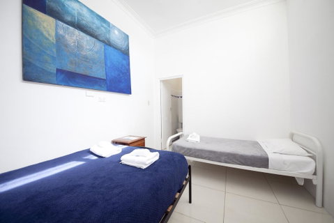 The Manly Hotel Est. 1964 - Tweed Heads Accommodation 2