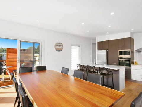 The Wharf House - Budgewoi - Tweed Heads Accommodation 0