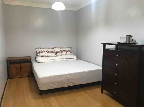 Thomastown Antique House En-suite Room - Tweed Heads Accommodation 0