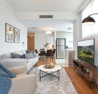 Tidy Apartment with Balcony and Parking Near Trains - Tweed Heads Accommodation
