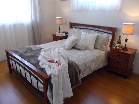 Tinaroo Sunset Retreat - Tweed Heads Accommodation 3