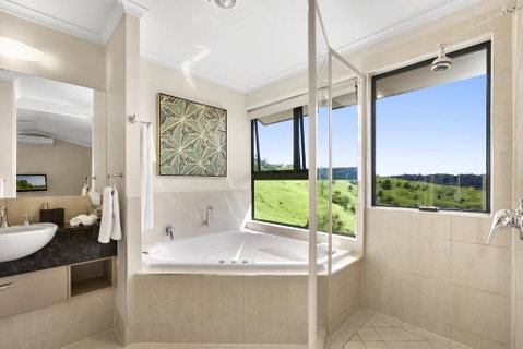 Top Of The Hill - Tweed Heads Accommodation 2