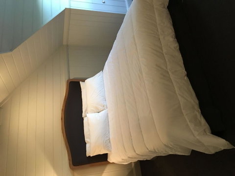 Travertines Wines Apartment - Tweed Heads Accommodation 2