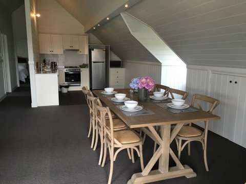 Travertines Wines Apartment - Tweed Heads Accommodation 0