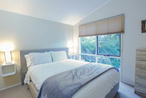 Tree Top Stay - Tweed Heads Accommodation 2