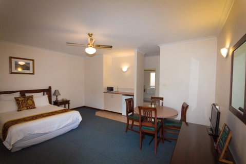 Tree Top Walk Motel - Tweed Heads Accommodation 3