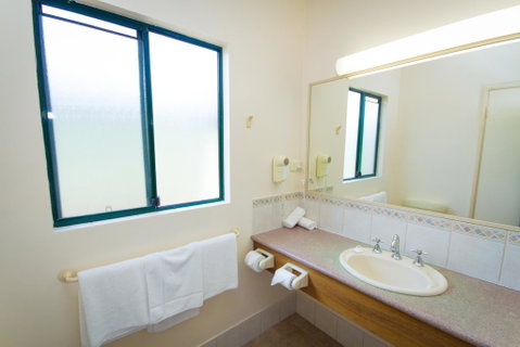 Tree Top Walk Motel - Tweed Heads Accommodation 1