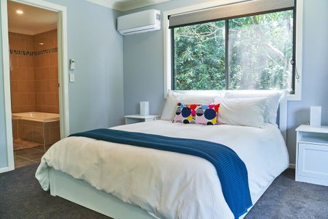 Treetops Haven - Tweed Heads Accommodation 3