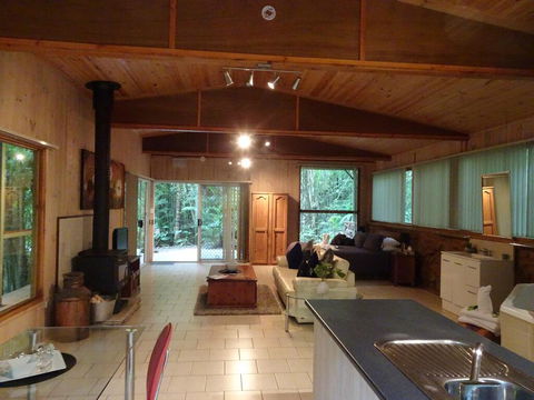 Treetops Montville - Tweed Heads Accommodation 1