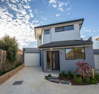 Trendy sweet home 4BedsBlackburn South - Tweed Heads Accommodation