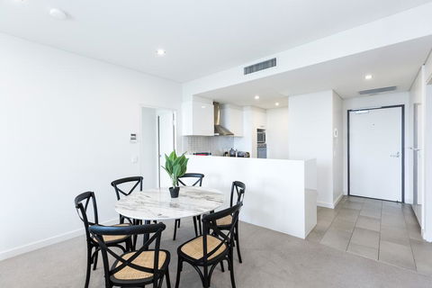 Trendy, Self Contained Inner City Apartment - Tweed Heads Accommodation 2
