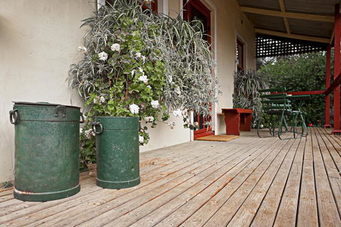 Trinity Cottage - Tweed Heads Accommodation 2