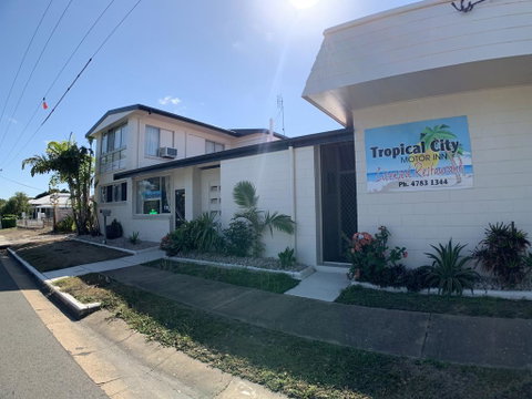 Tropical City Motor Inn - Tweed Heads Accommodation 0