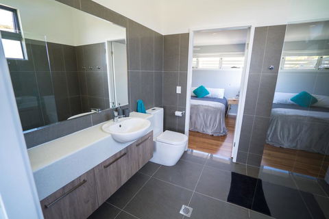 Tuffy's No. 2, 16B May Street, Crescent Head - Tweed Heads Accommodation 3