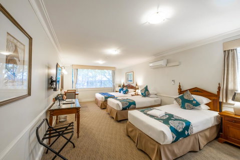 Twin Towers Inn - Tweed Heads Accommodation 1